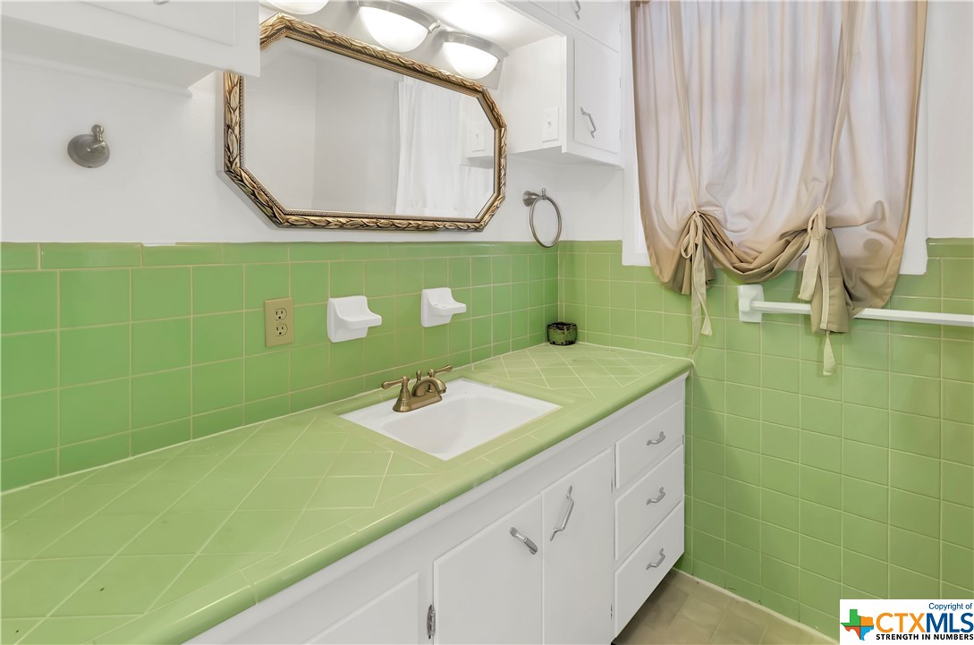 349 W Pearl Street Property Photo 29