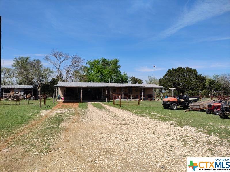 1035 County Road 274 Property Photo 9
