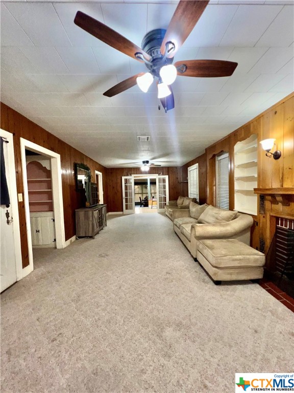1111 N Saint Joseph Street Property Photo 4