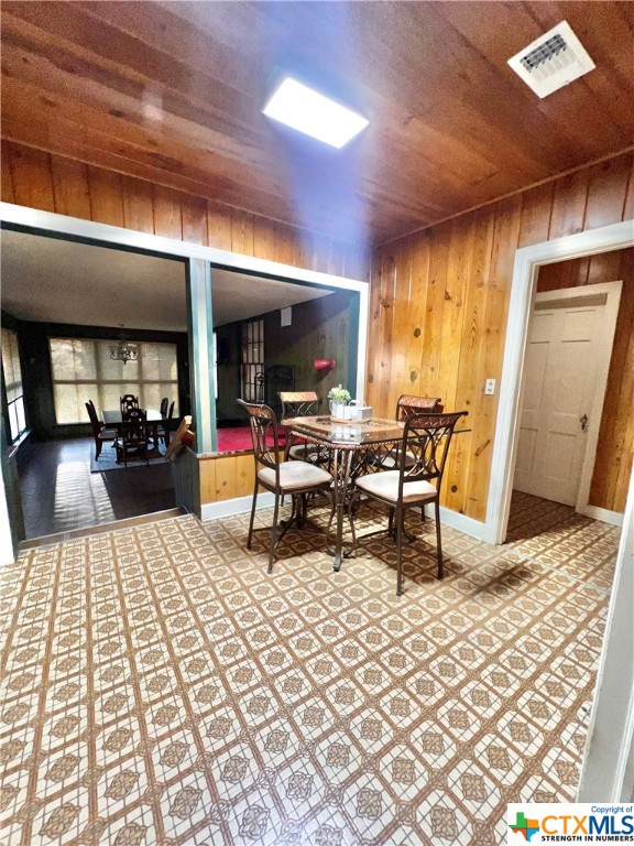 1111 N Saint Joseph Street Property Photo 7
