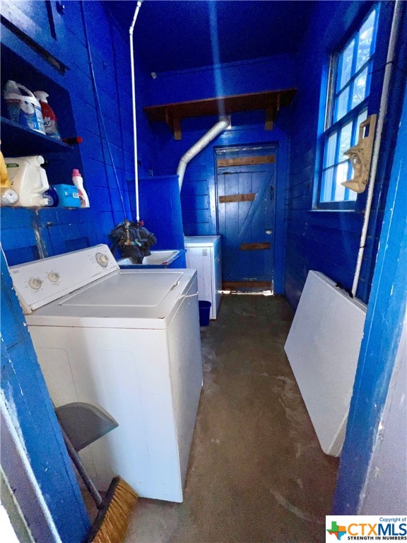 1111 N Saint Joseph Street Property Photo 19