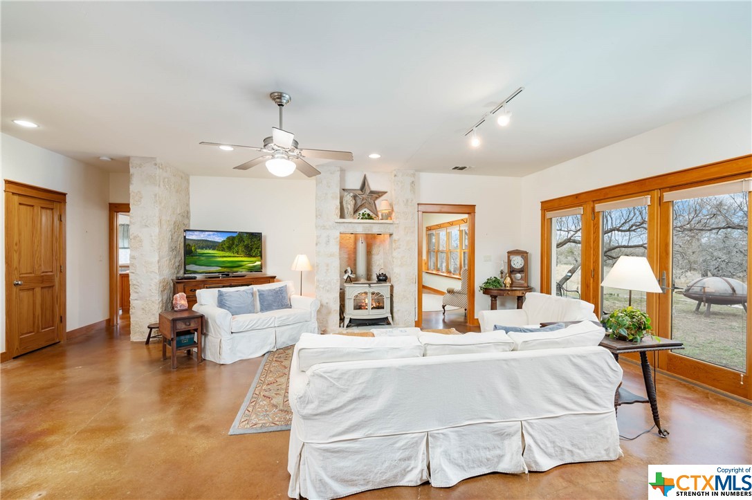1900 Granite Springs Dr. Property Photo 14