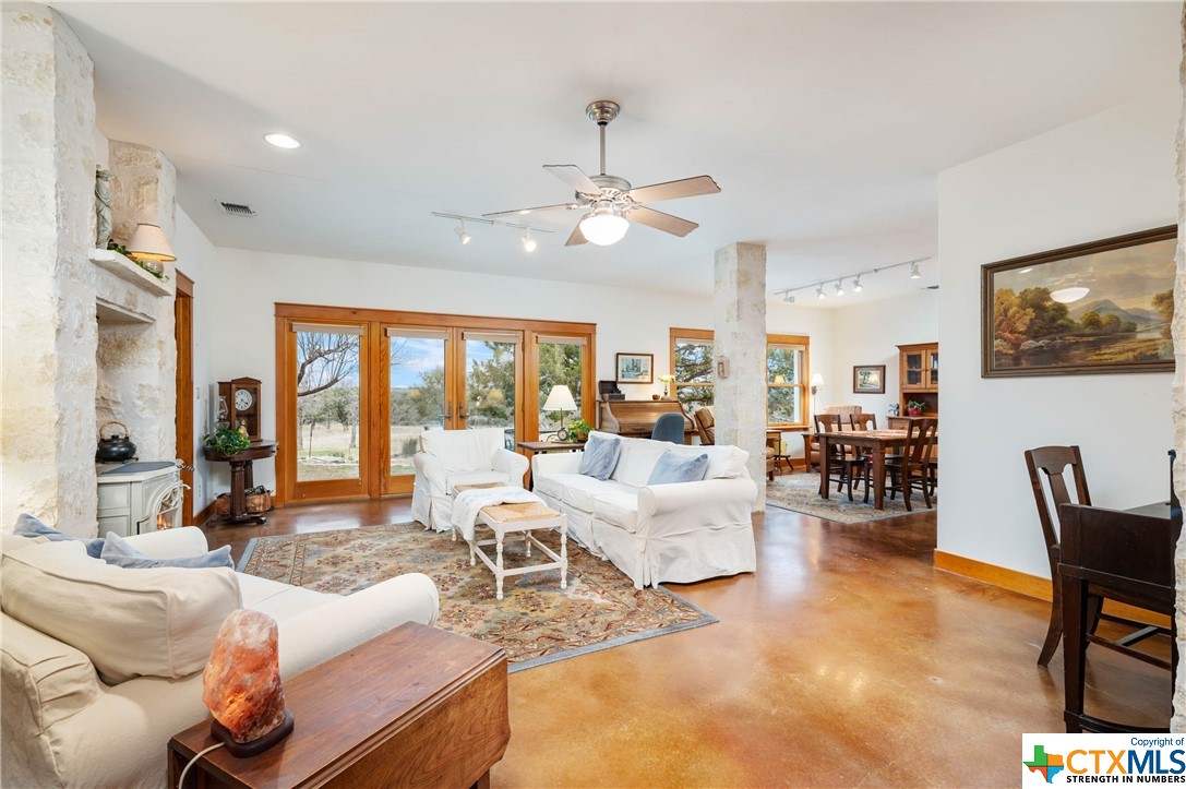 1900 Granite Springs Dr. Property Photo 16
