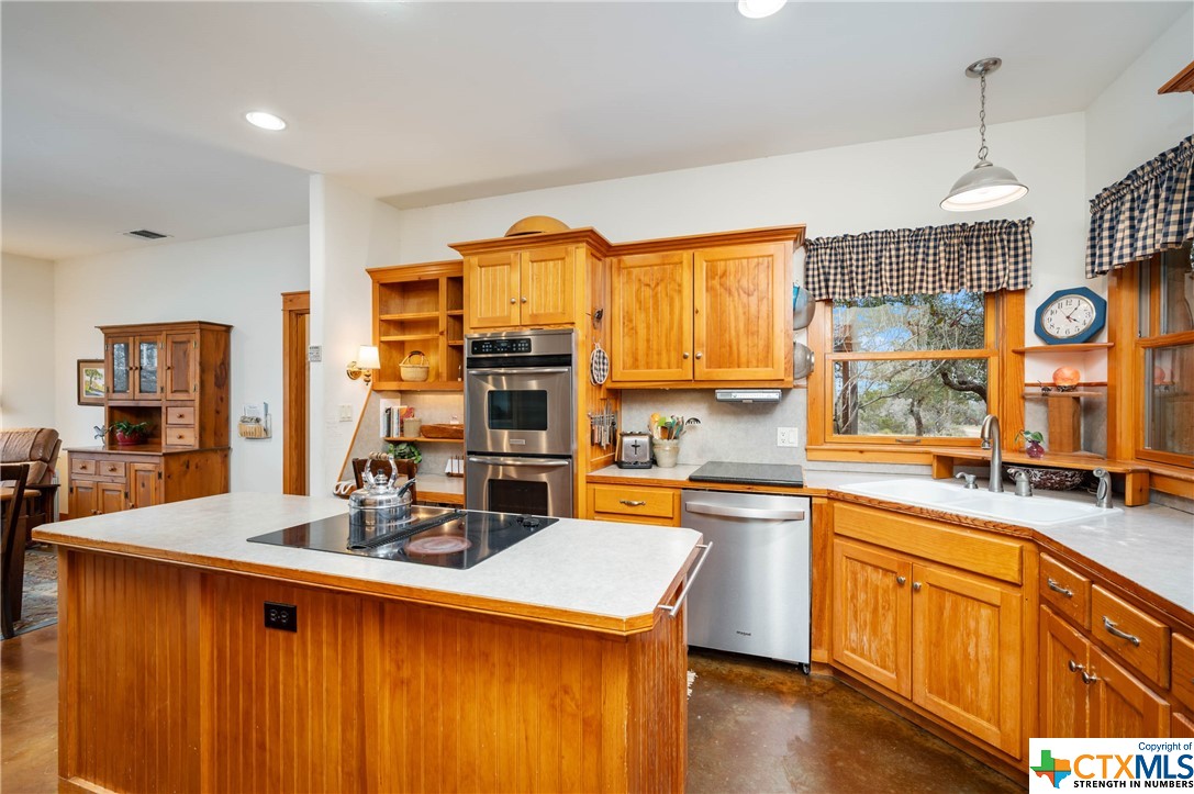 1900 Granite Springs Dr. Property Photo 20