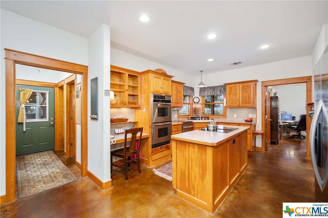 1900 Granite Springs Dr. Property Photo 23