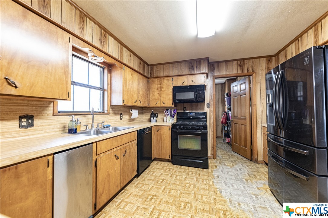 2978 Fm 1891 Property Photo 8