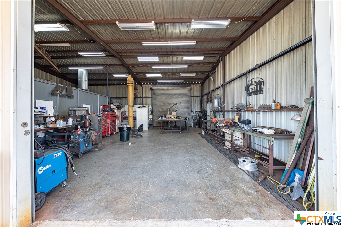 2978 Fm 1891 Property Photo 32