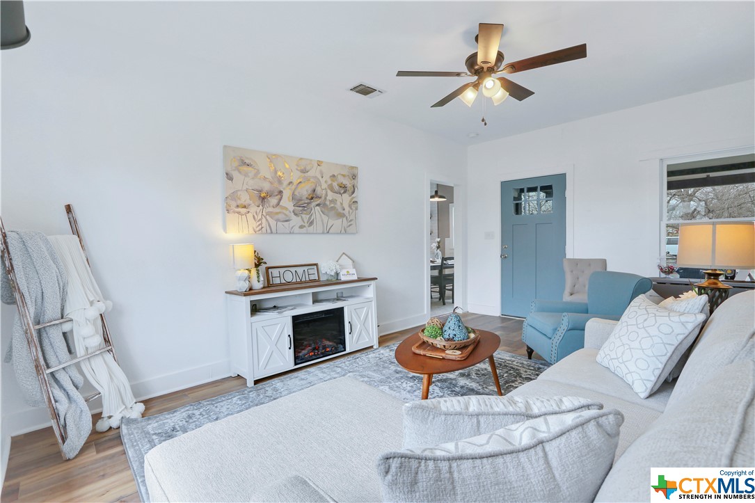 569 Wright Avenue Property Photo 12