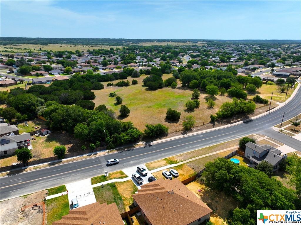 2505 Westcliff Road Property Photo 2
