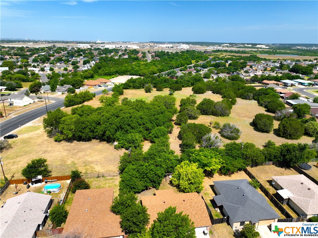 2505 Westcliff Road Property Photo 6