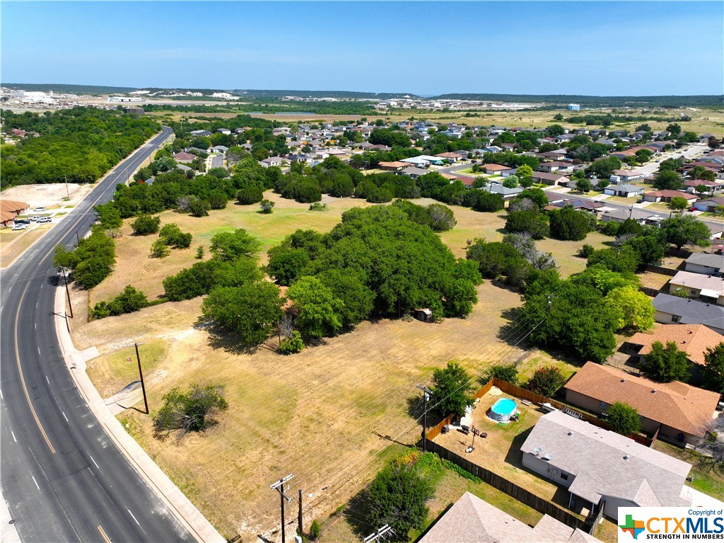 2505 Westcliff Road Property Photo 7