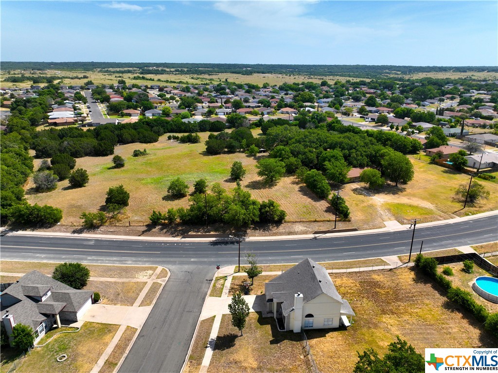2505 Westcliff Road Property Photo 12
