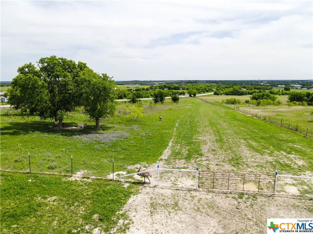 12525 E Us Highway 190 Property Photo 6