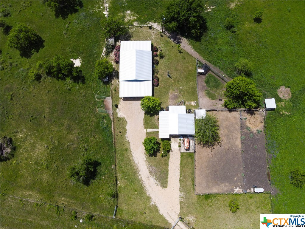 12525 E Us Highway 190 Property Photo 7
