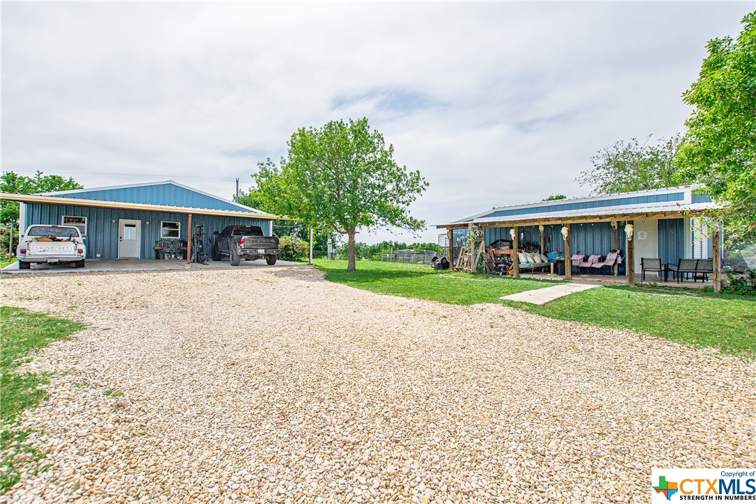 12525 E Us Highway 190 Property Photo 8