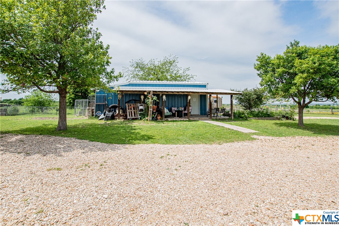 12525 E Us Highway 190 Property Photo 9