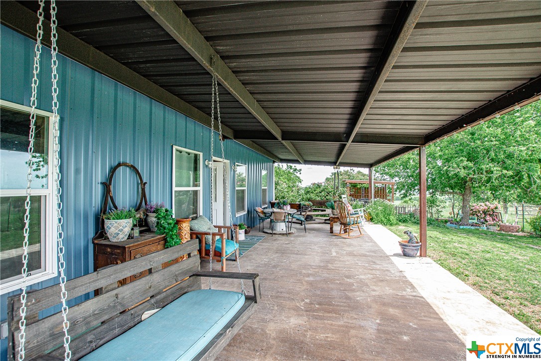 12525 E Us Highway 190 Property Photo 14