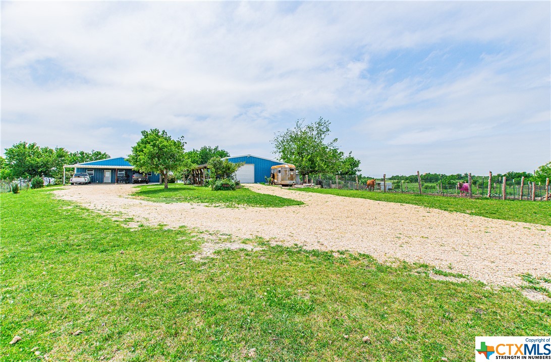 12525 E Us Highway 190 Property Photo 32