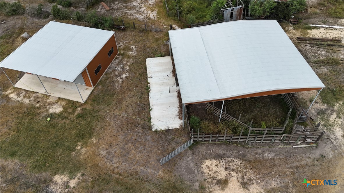 1850 County Rd 153 Property Photo 7