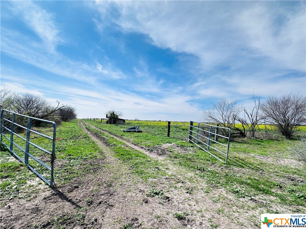 1850 County Rd 153 Property Photo 22