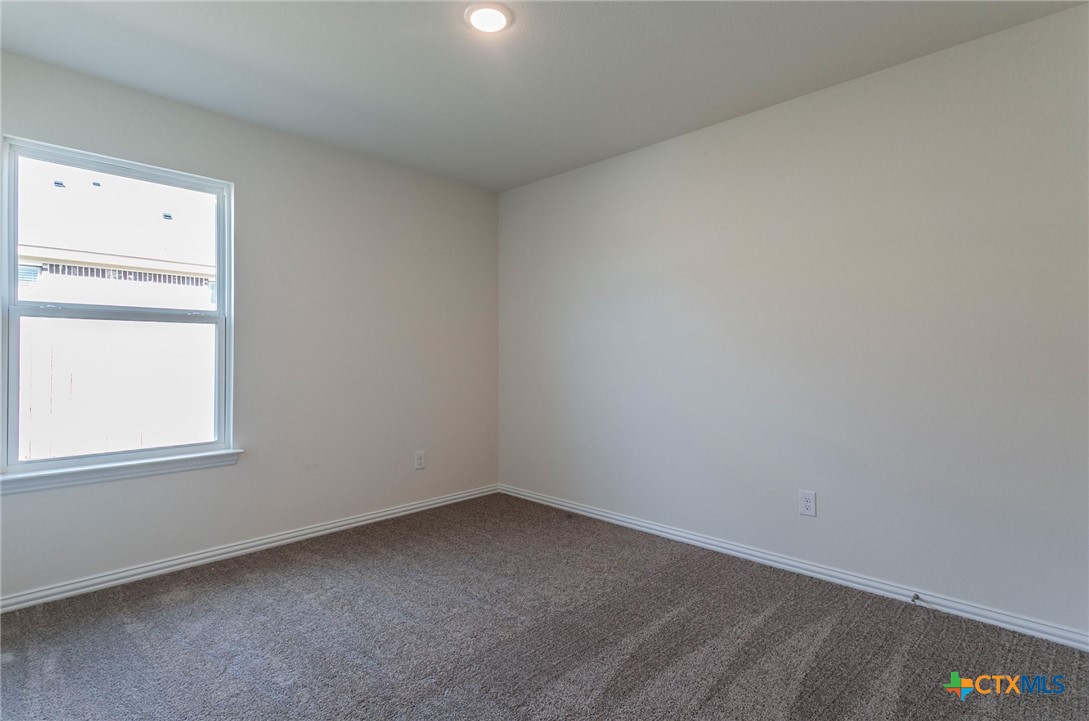 935 Antelope Trail Property Photo 13
