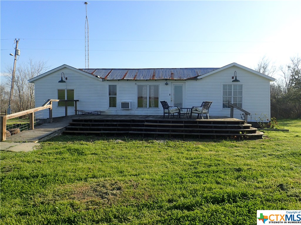 471 Fm 1296 Property Photo 2