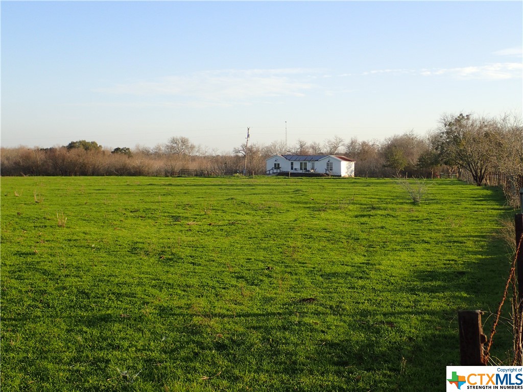 471 Fm 1296 Property Photo 3