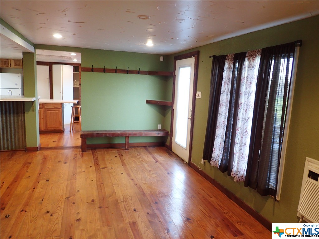 471 Fm 1296 Property Photo 13