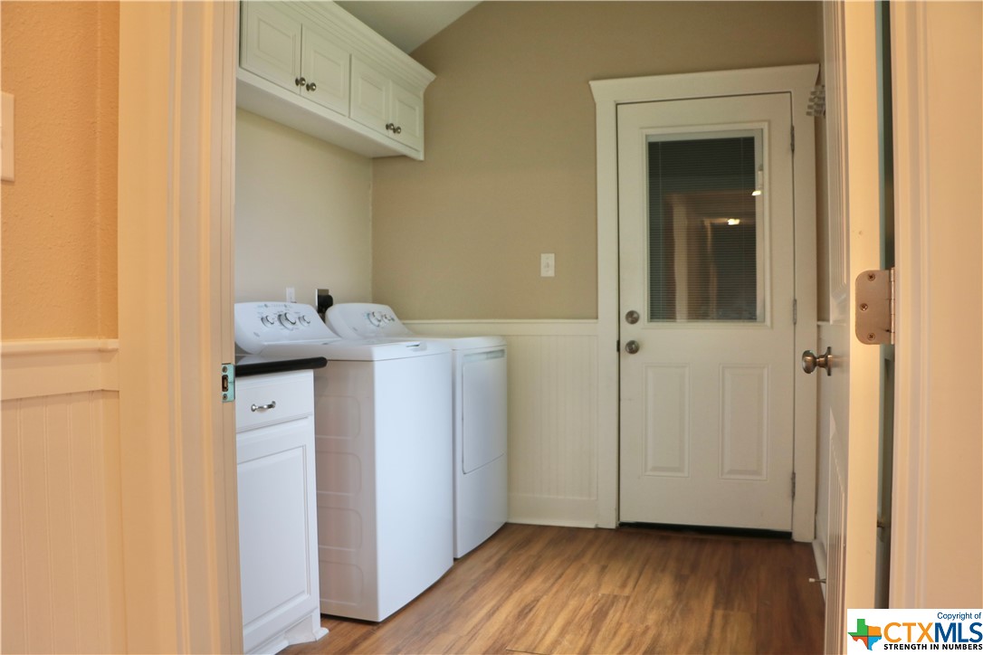 459 Honeycomb Property Photo 11
