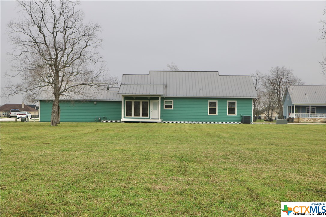 459 Honeycomb Property Photo 21