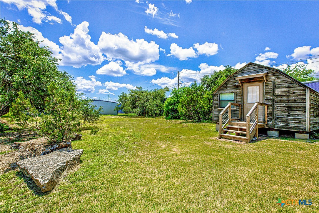 45 La Buena Property Photo 9