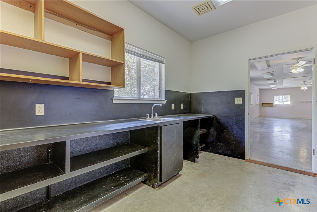 45 La Buena Property Photo 16