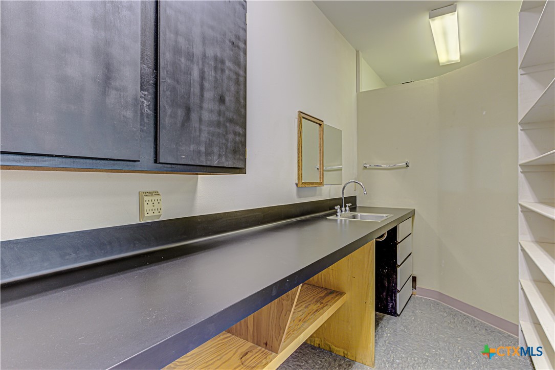 45 La Buena Property Photo 23