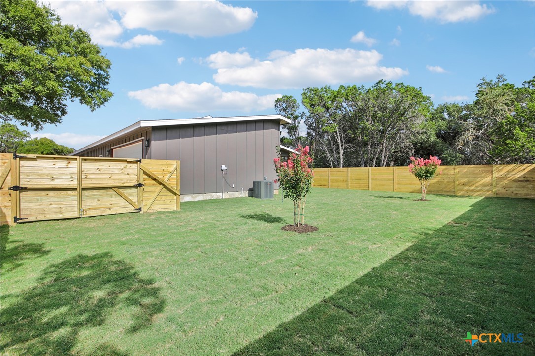 36 Summertime Circle Property Photo 13