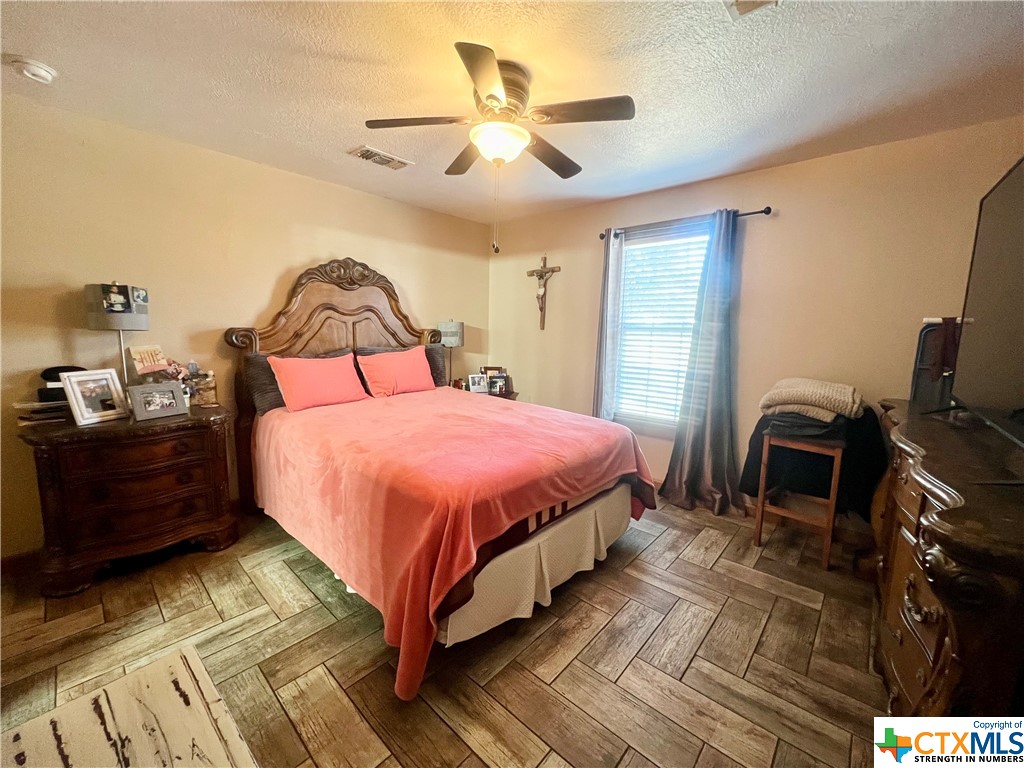 402 Dunn Street Property Photo 25