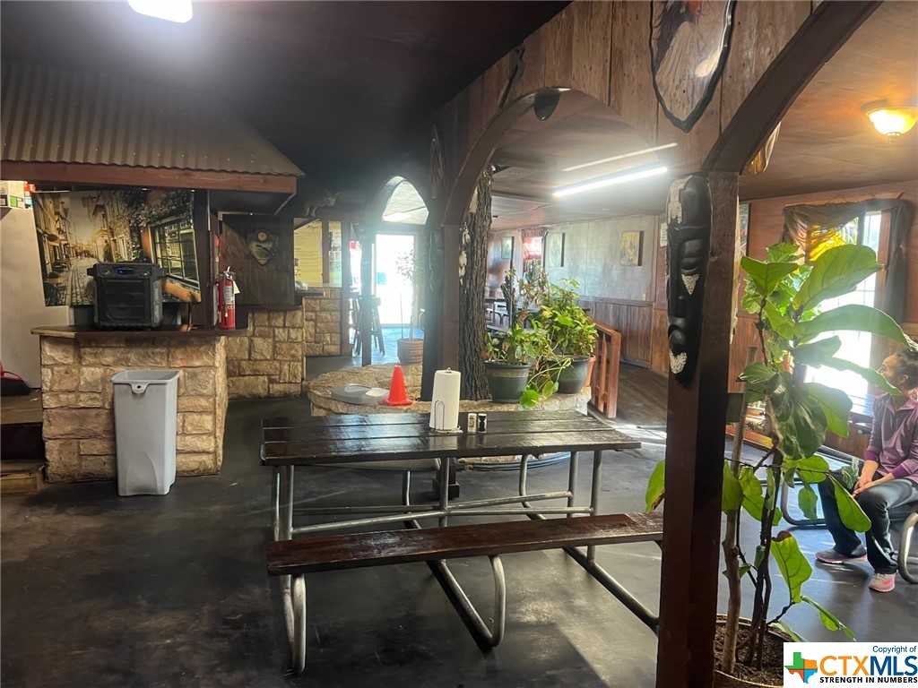 402 Dunn Street Property Photo 36