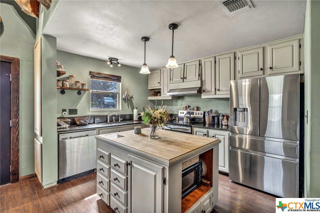 1619 Althaus Road Property Photo 13