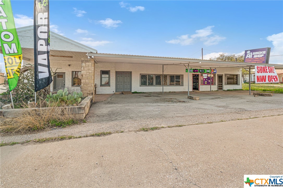 106 S 4th Street Property Photo 1