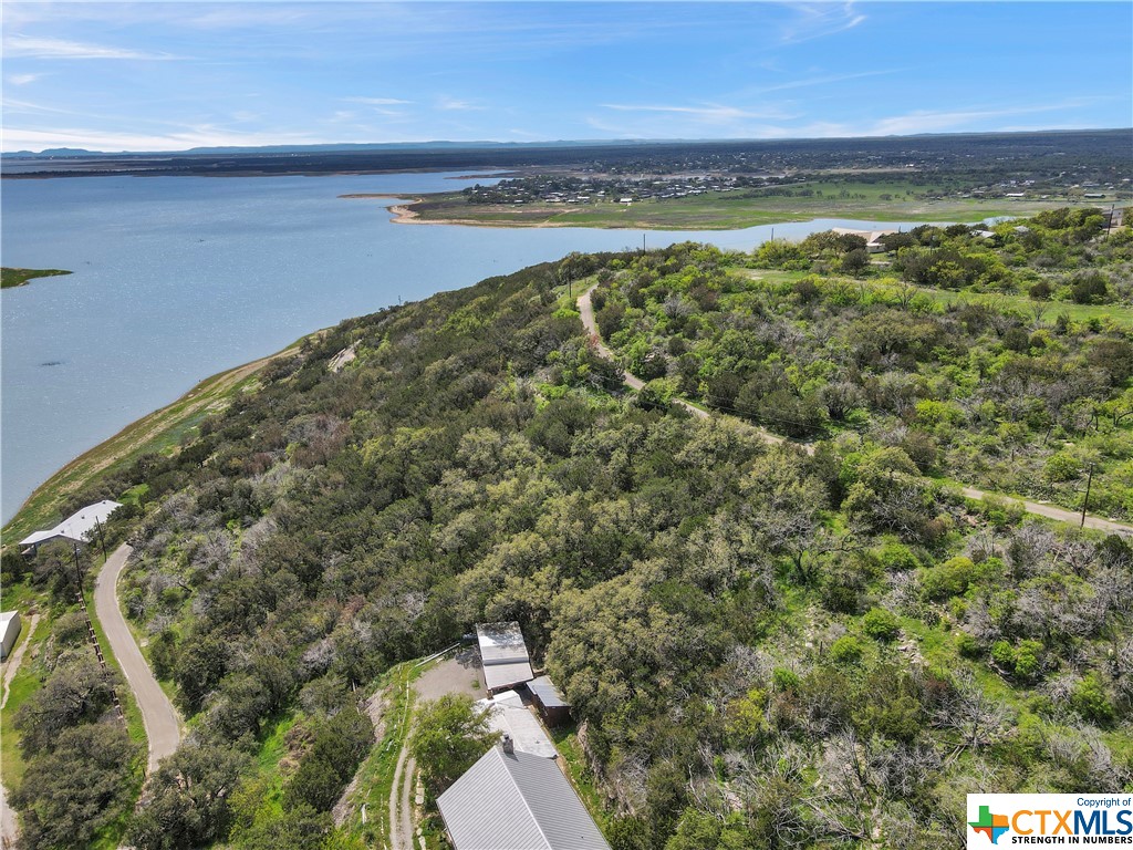 628 Ed Low Drive Property Photo 2