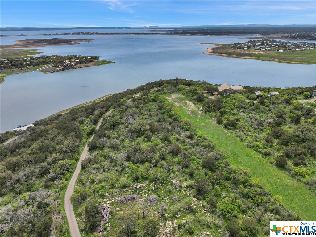 628 Ed Low Drive Property Photo 5
