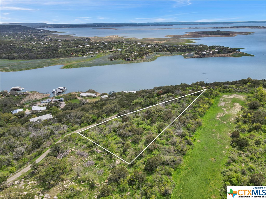 628 Ed Low Drive Property Photo 7