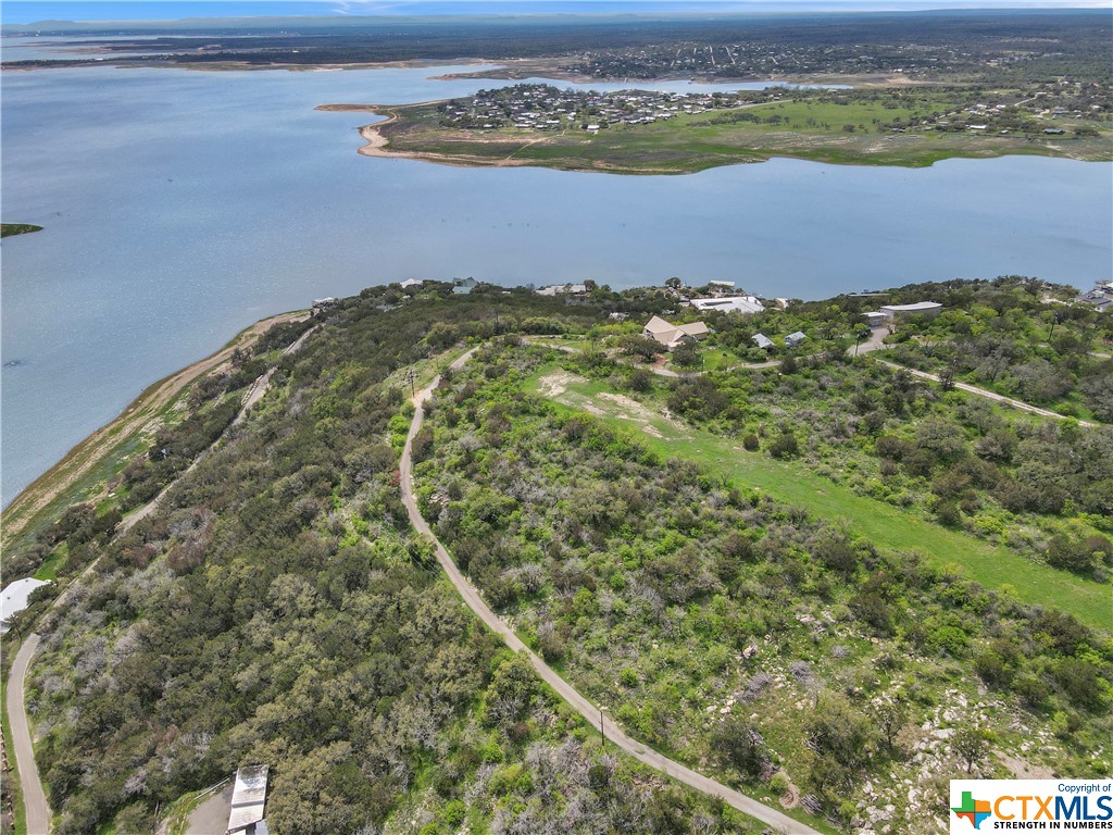 628 Ed Low Drive Property Photo 8