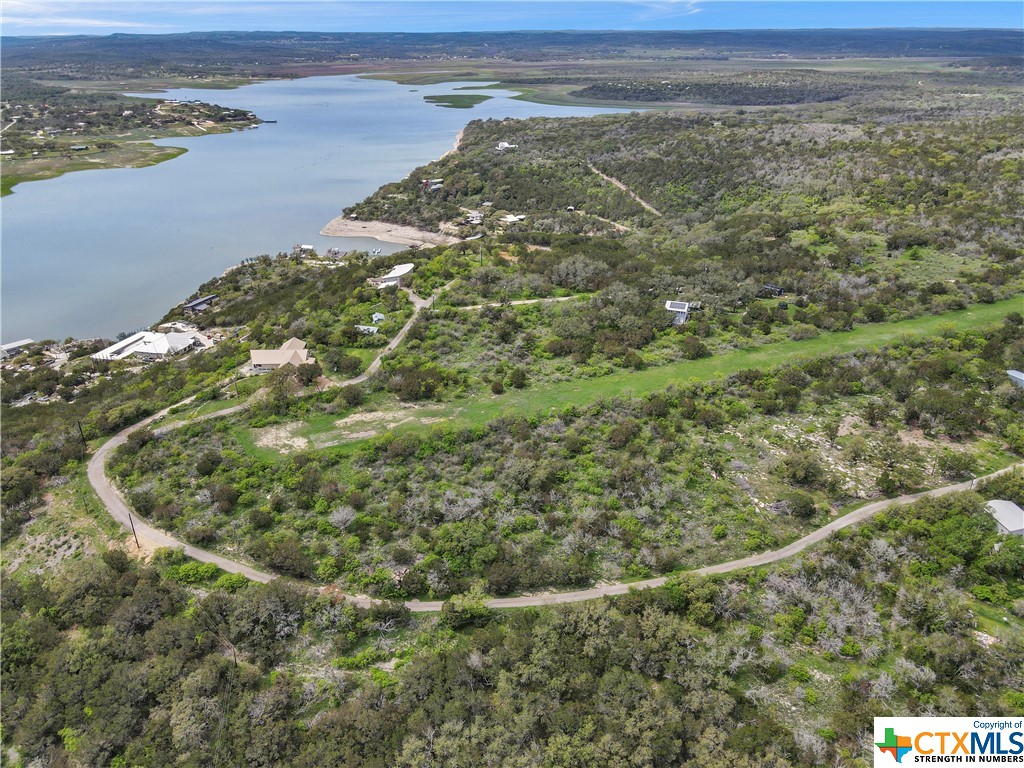 628 Ed Low Drive Property Photo 9