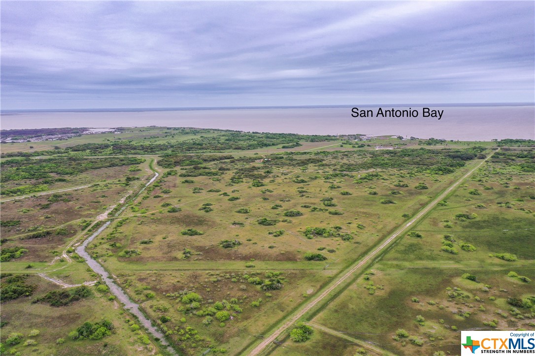 460 Fm 2040 Property Photo 4