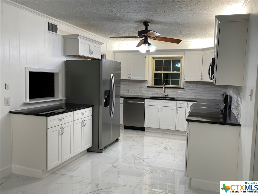 608 Berwick Street Property Photo 6