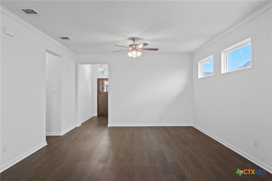619 Killam Drive Property Photo 7