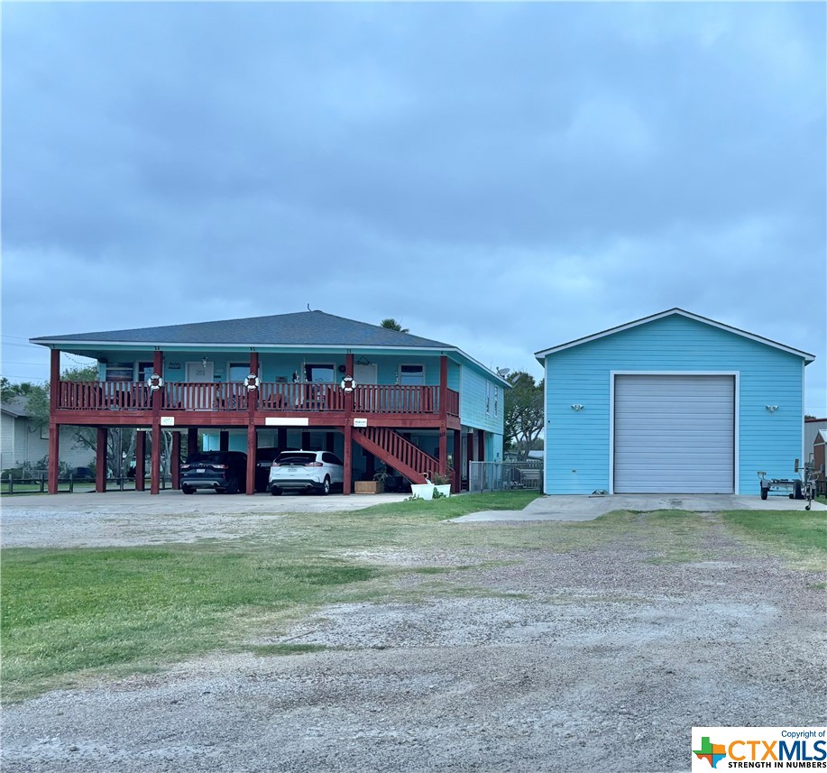 512 W Adams Street Property Photo 3