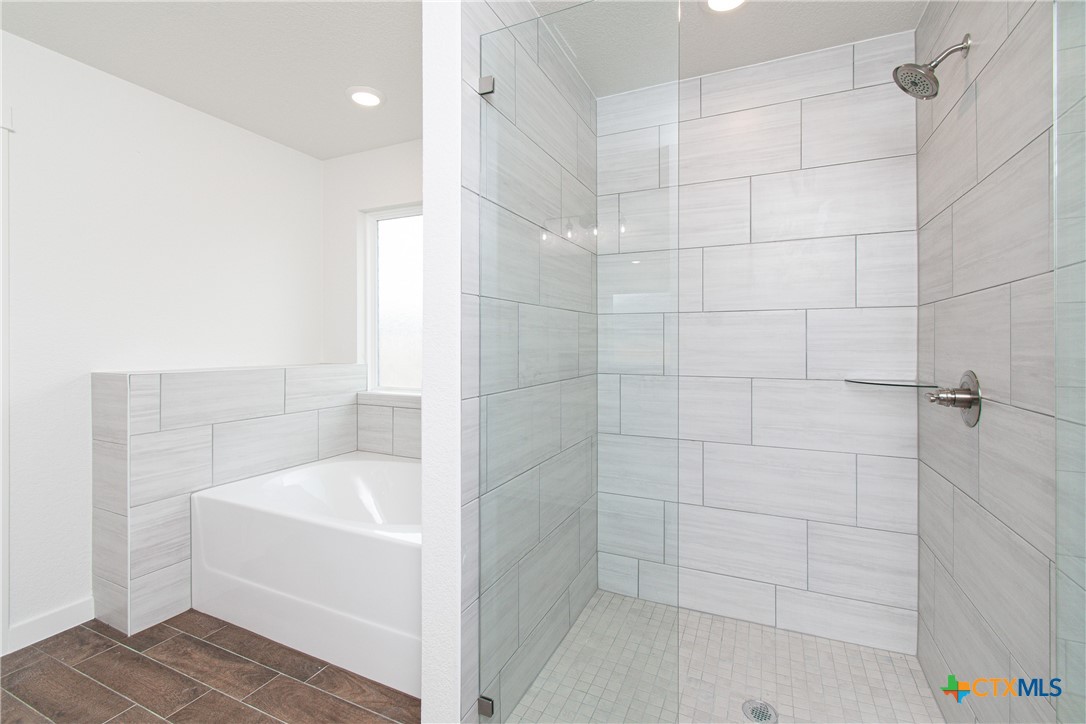 1415 Flatland Property Photo 9