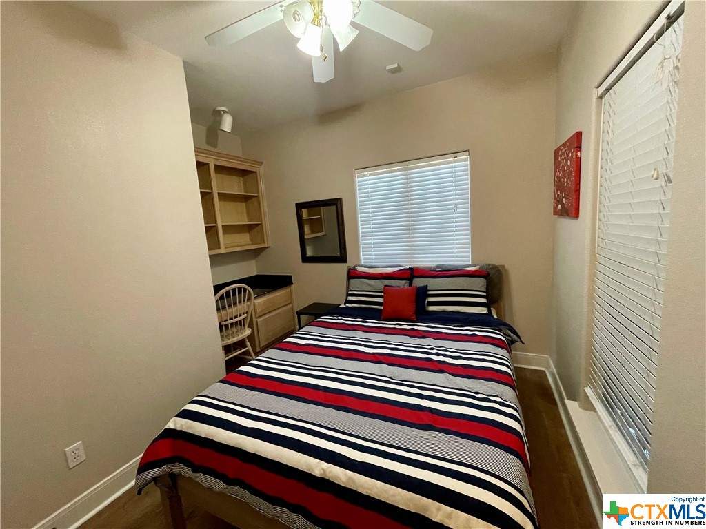 54 Pelican Street Property Photo 10