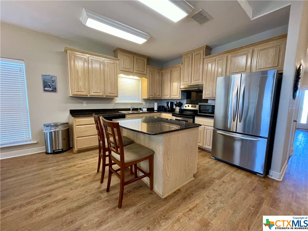 54 Pelican Street Property Photo 17